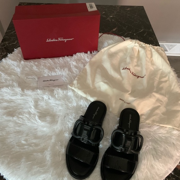 Salvatore Ferragamo women’s sandals size 7c - Picture 2 of 8